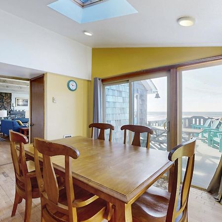 Seadrifter Oceanfront Beach House Seal Rock Экстерьер фото