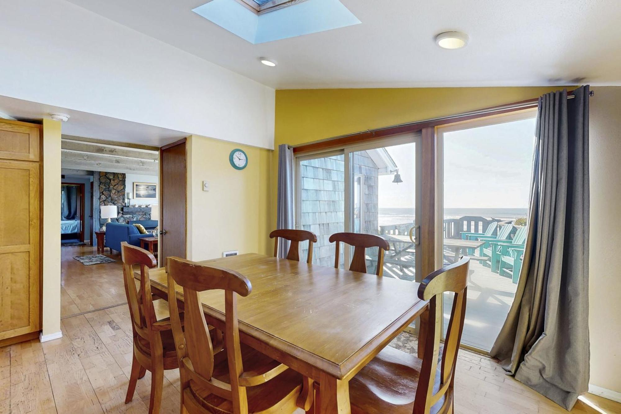 Seadrifter Oceanfront Beach House Seal Rock Экстерьер фото